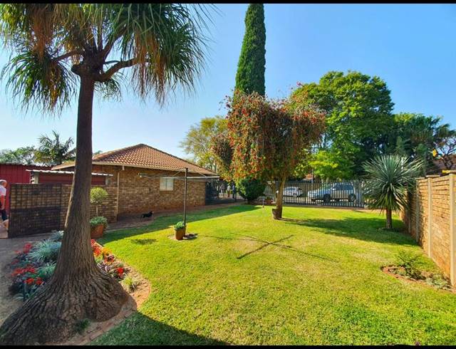 2 BEDROOM HOUSE FOR SALE IN NINAPARK